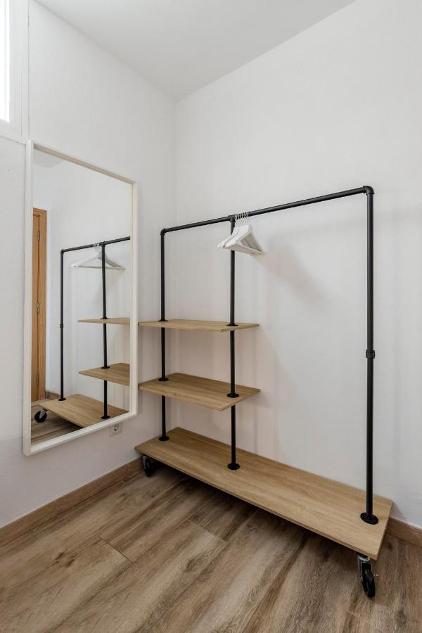 Charming Madrid Numancia Apartment Bagian luar foto