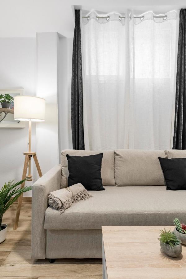 Charming Madrid Numancia Apartment Bagian luar foto