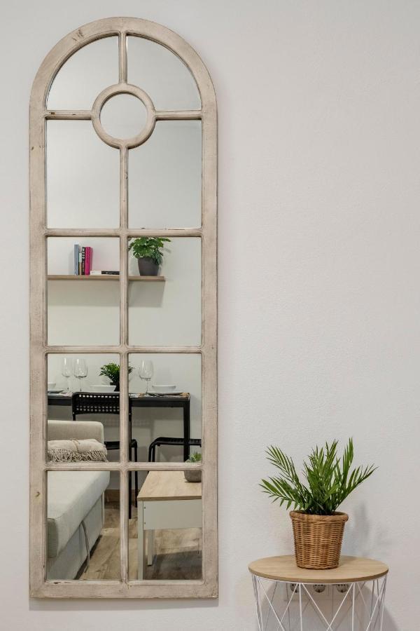 Charming Madrid Numancia Apartment Bagian luar foto