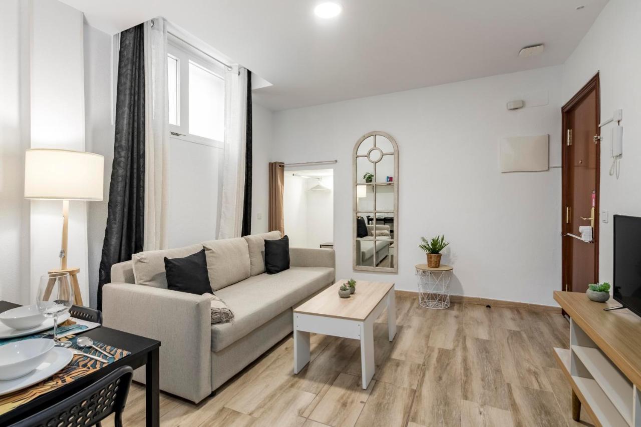 Charming Madrid Numancia Apartment Bagian luar foto