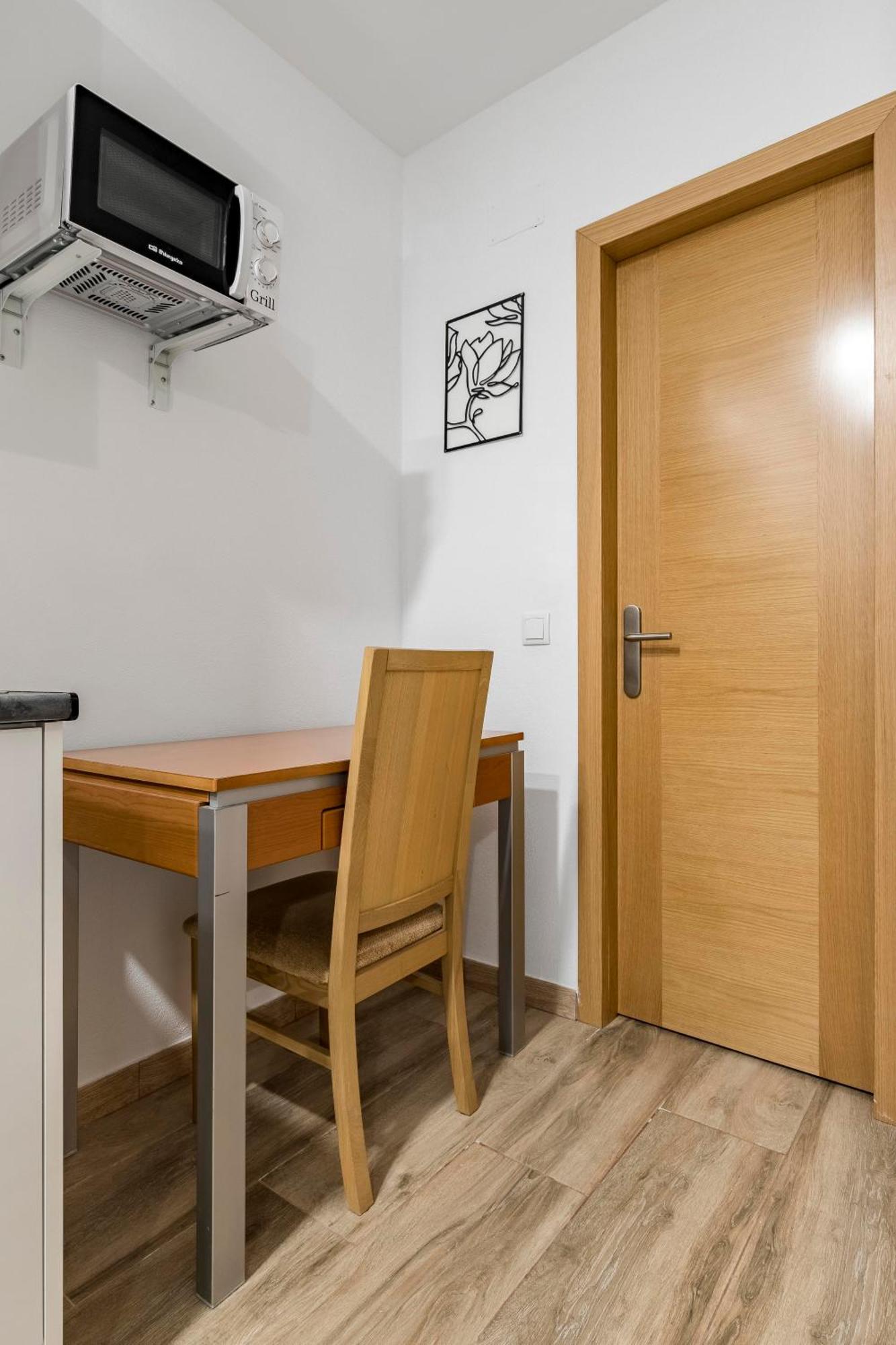 Charming Madrid Numancia Apartment Bagian luar foto