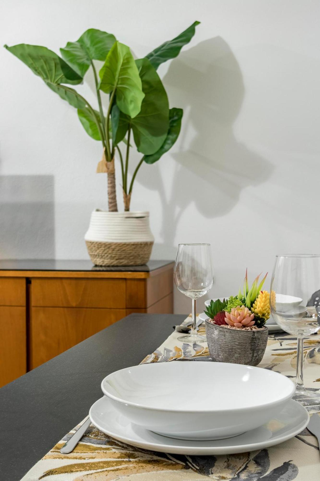 Charming Madrid Numancia Apartment Bagian luar foto
