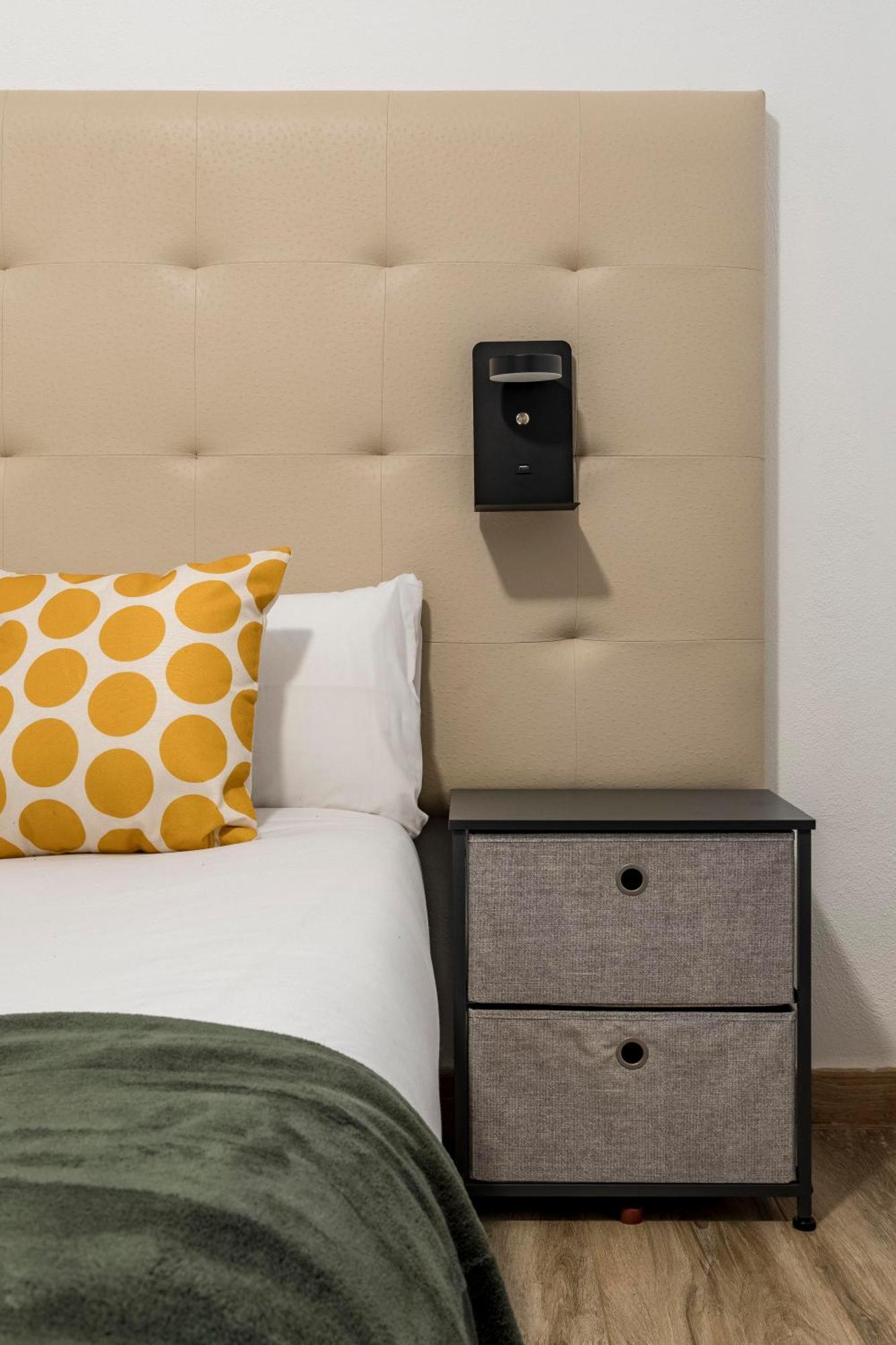 Charming Madrid Numancia Apartment Bagian luar foto